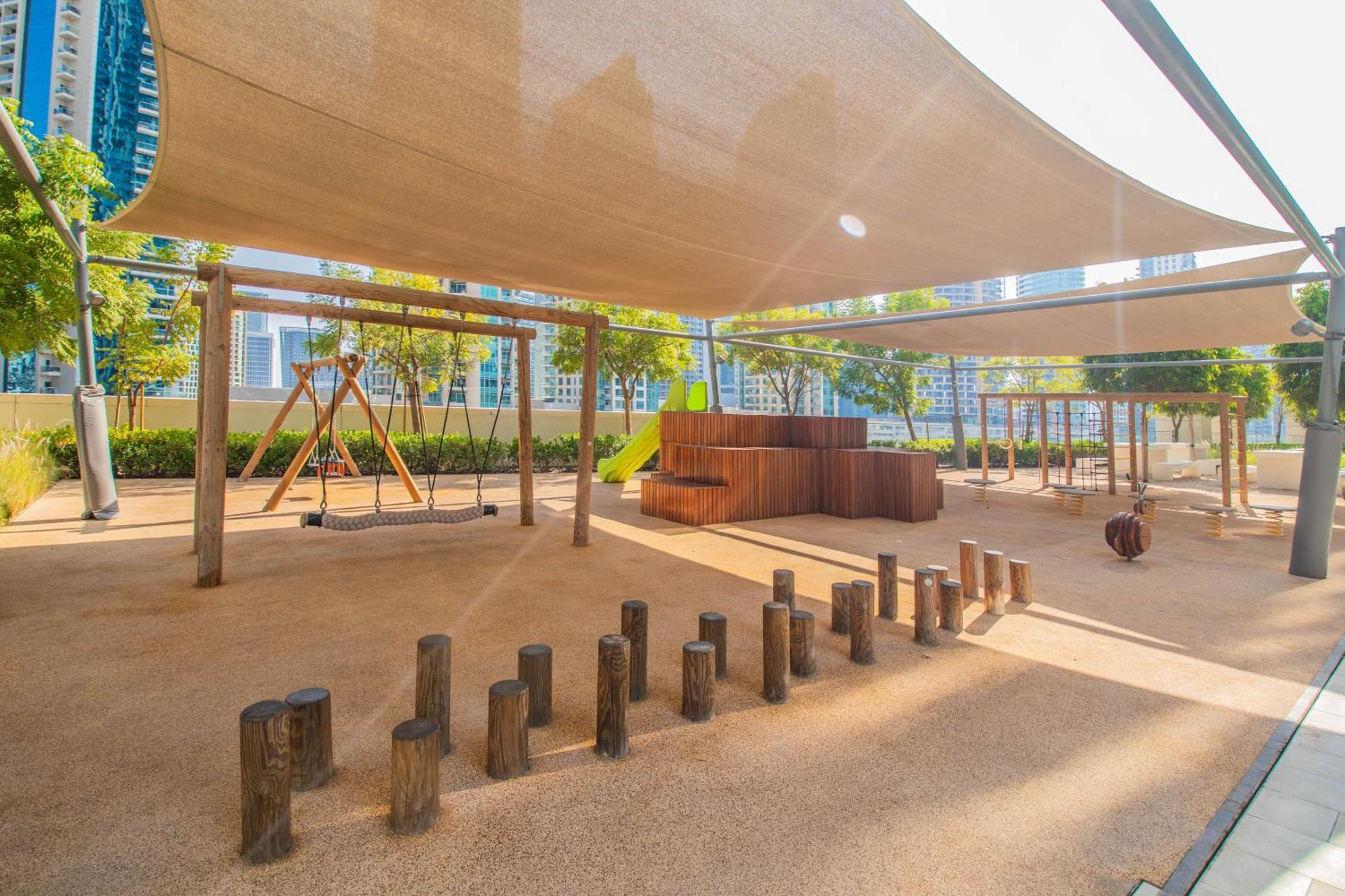 Burj Royale - New Luxe 2br With Full Burj Khalifa & Fountain Views, 2min To Mall Apartment *