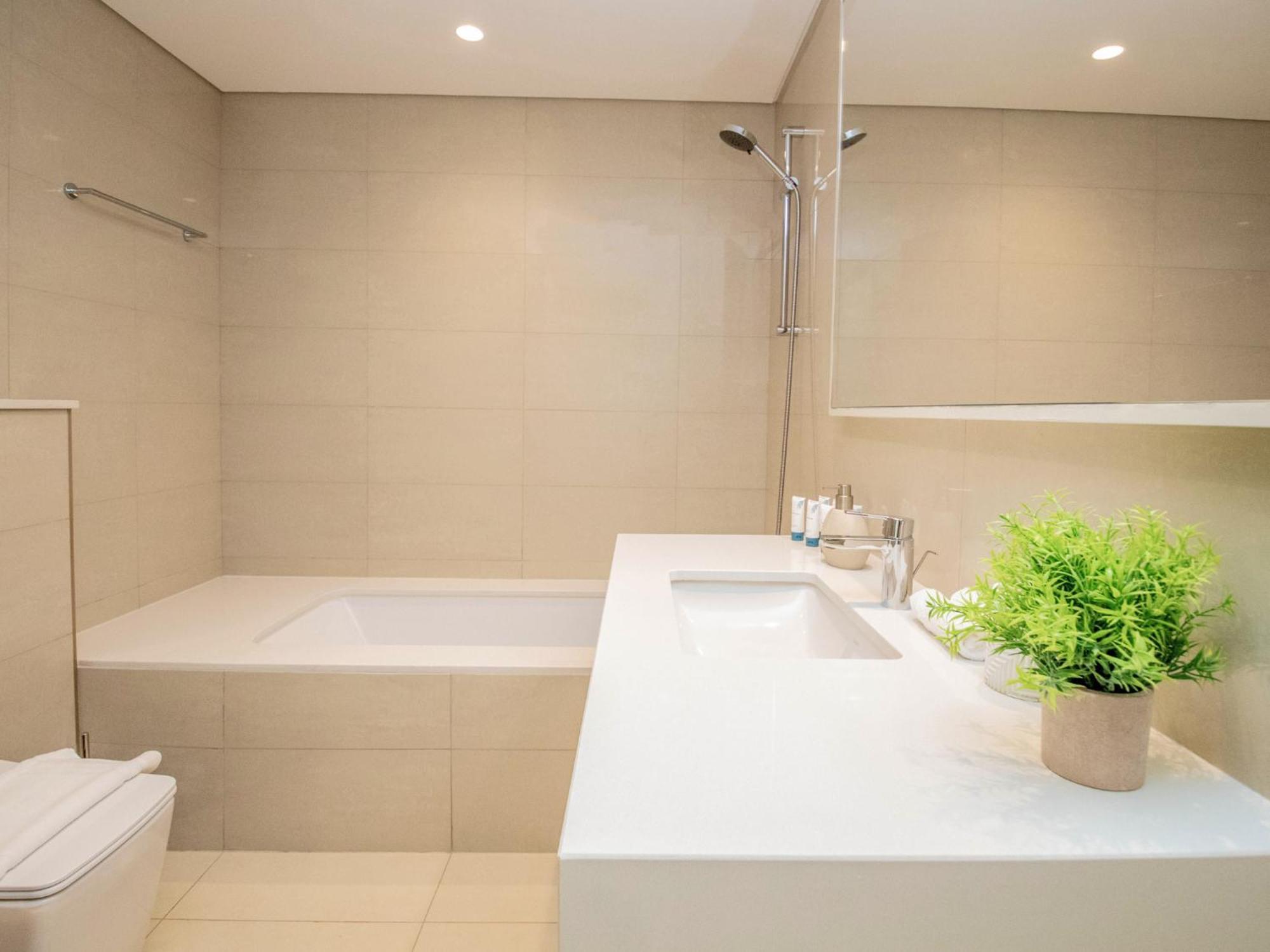 Burj Royale - New Luxe 2br With Full Burj Khalifa & Fountain Views, 2min To Mall Apartment *