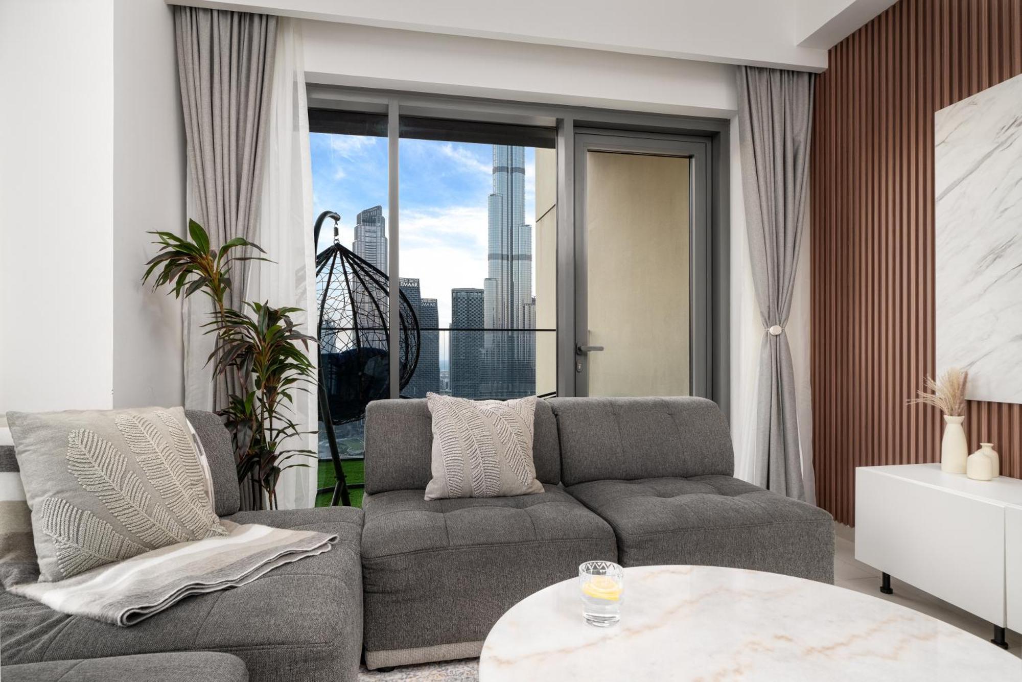 Burj Royale - New Luxe 2br With Full Burj Khalifa & Fountain Views, 2min To Mall Dubai